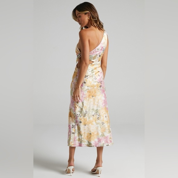 Showpo Glaucus Midi Dress - One Shoulder Cut Out Dress in Elegant Rose - Picture 5 of 10